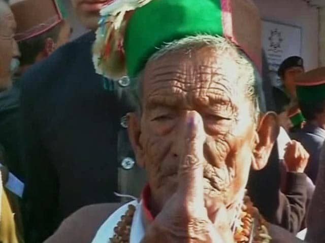 Video : India's First Voter, Now 97, Casts His Vote Amid Fanfare