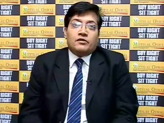 Markets may tank if NDA gets less than 220 seats: Motilal Oswal