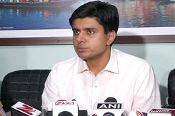 नरेंद्र मोदी के 5 में से 4 कार्यक्रमों को इजाजत : डीएम नरेंद्र मोदी के 5 में से 4 कार्यक्रमों को इजाजत : डीएम