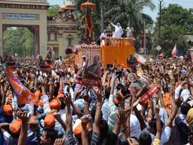 Narendra Modi Roadshow in Varanasi today in Retaliation for "Ban" on Events