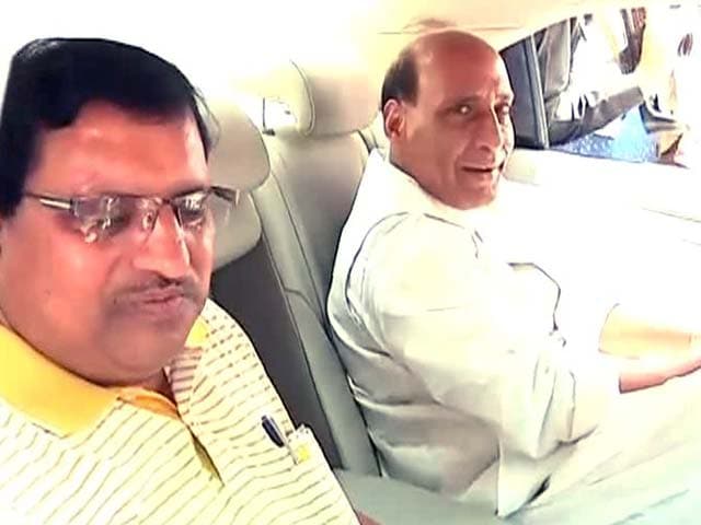 Video : Rajnath Singh Meets RSS Chief Again, Two Meetings in 24 Hours