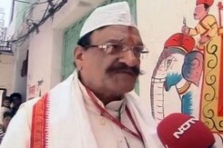 In Varanasi, Votes and Verses In Varanasi, Votes and Verses