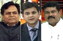 महा मुकाबला : नीतीश का इस्तीफा नैतिक जिम्मेदारी या मजबूरी? महा मुकाबला : नीतीश का इस्तीफा नैतिक जिम्मेदारी या मजबूरी?
