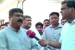 बिहार में हम जोड़−तोड़ नहीं करेंगे: बीजेपी बिहार में हम जोड़−तोड़ नहीं करेंगे: बीजेपी