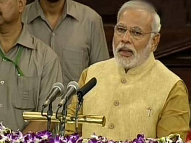 Request Advani Ji Not to Use the Word "Kripa", Says Tearful Modi