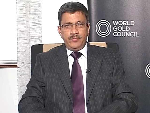 Gold Prices Seen Falling as RBI Eases Curbs