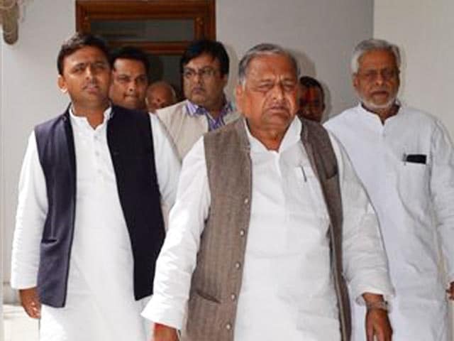 Video : 'Who Will Take On Modi in Parliament? Dimple Can't Speak': Mulayam