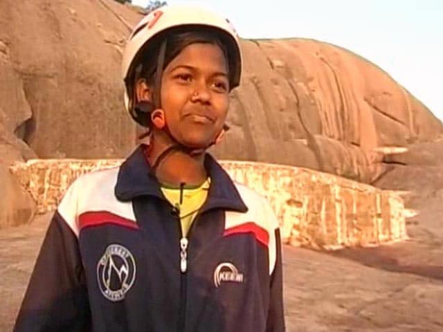 Video : Teen from Andhra Pradesh is Youngest Woman to Conquer Mount Everest