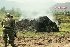 MiG-21 Crashes in Jammu and Kashmir, Pilot Dead MiG-21 Crashes in Jammu and Kashmir, Pilot Dead