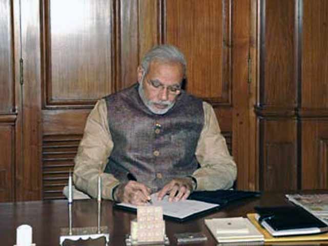 Video : PM Modi Asks Ministers to Fix 100-Day Agenda, Lists Top 10 Priorities