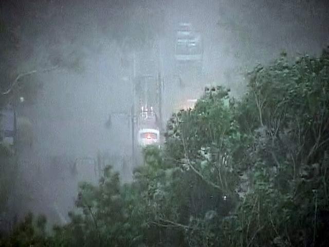 Massive Dust Storm, Rain in Delhi; Flights Diverted, Metro Services Disrupted