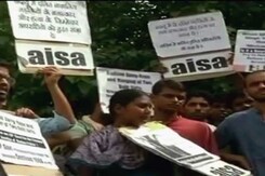 Badaun Gang-Rape: Fifth Accused Arrested; Two Cops Held for Ignoring Family's Complaint Badaun Gang-Rape: Fifth Accused Arrested; Two Cops Held for Ignoring Family's Complaint