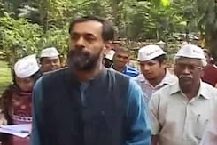 क्या बिखर रही है आप? क्या बिखर रही है आप?