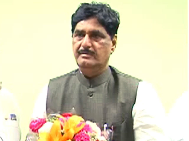 सड़क हादसे के बाद केंद्रीय मंत्री गोपीनाथ मुंडे का निधन