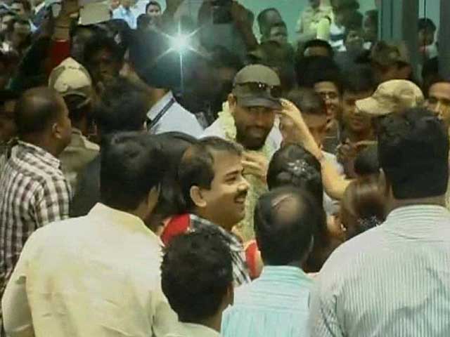 Kolkata Knight Riders Team Arrives in City of Joy For Big Celebrations