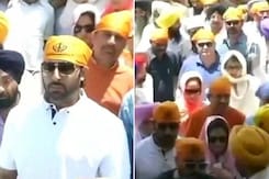 Abhishek Bachchan, Rishi Kapoor, Neetu Singh at Golden Temple Abhishek Bachchan, Rishi Kapoor, Neetu Singh at Golden Temple