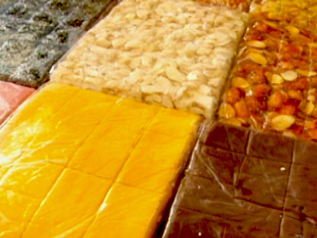 Follow The Star Visits Lonavala to Taste Chikki