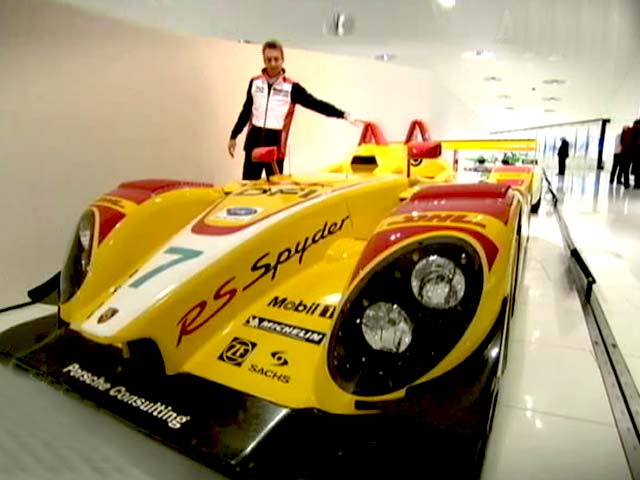 Meet Russia's F1 Hopeful Sergey Sirotkin; Guided Tour of the Porsche Museum