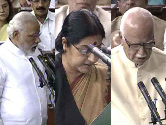 PM Narendra Modi Leads Newly-Elected MPs as They Take Oath in Lok Sabha