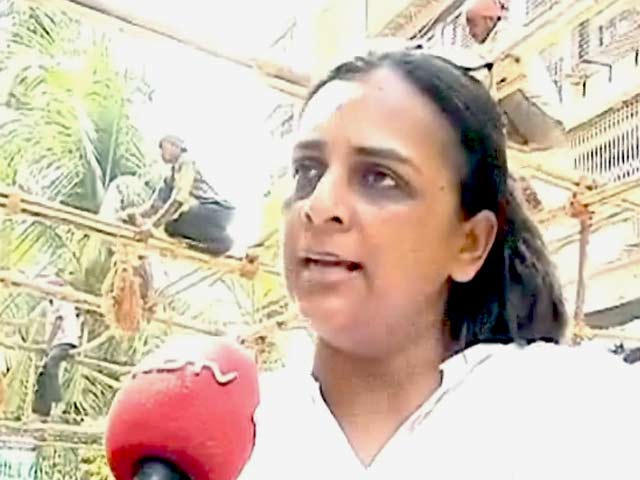 कैंपा कोला कंपाऊंड के घर खाली