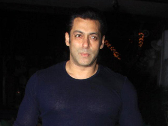 Salman Khan to Play a Dwarf