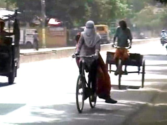 Video : Thursday Hottest Day of Season in Delhi, No Relief Expected Today