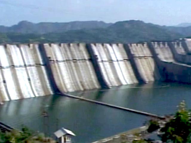 नर्मदा बांध की ऊंचाई बढ़ने का विरोध