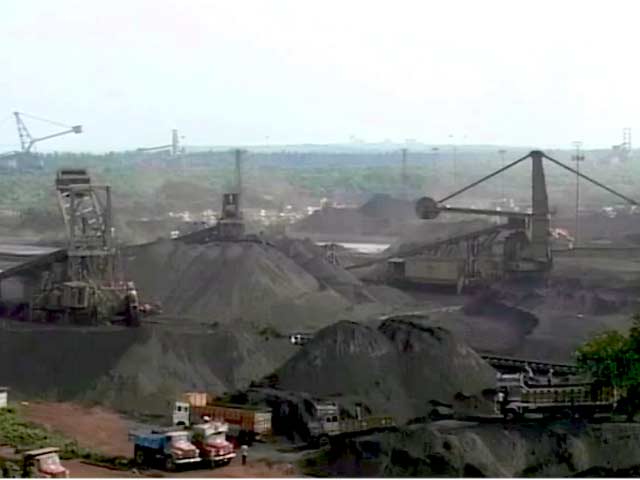 बिजली कटौती पर राजनीति तेज