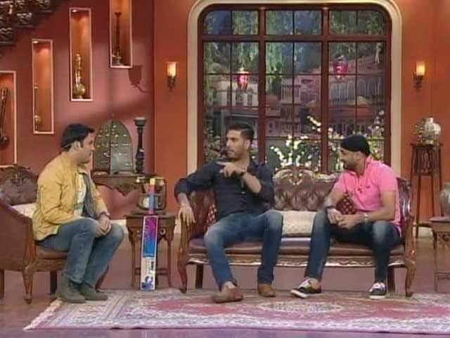 Video : Yuvraj, Harbhajan Singh Light Up Comedy Show