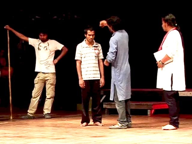 Video : Can Theatre Ever be a Full Time Profession in India?