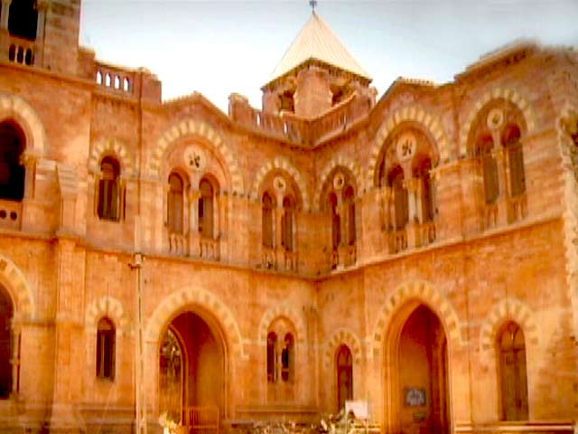 Video : Follow The Star in Aaina Mahal, Bhuj