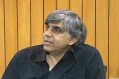 एफवाईयूपी : बात मानने में क्यों लगे दस दिन? एफवाईयूपी : बात मानने में क्यों लगे दस दिन?