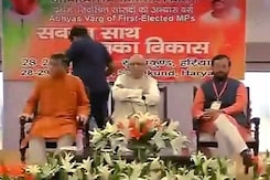 इंडिया नौ बजे : बीजेपी की पाठशाला इंडिया नौ बजे : बीजेपी की पाठशाला