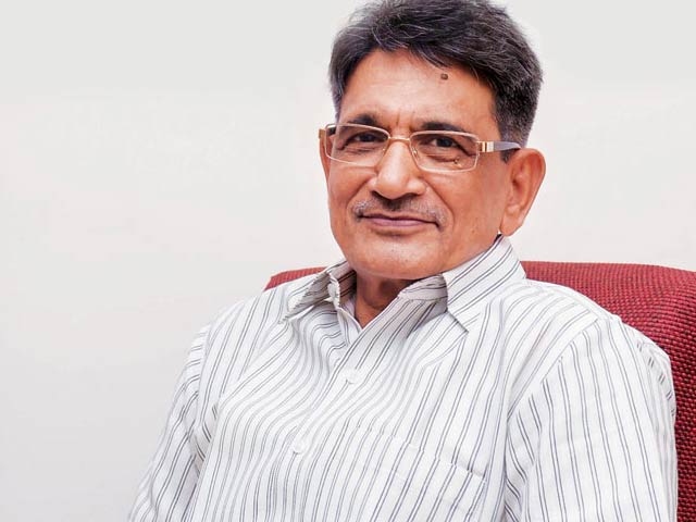 प्राइम टाइम इंट्रो : न्यायपालिका की आज़ादी में दखलंदाज़ी हुई?