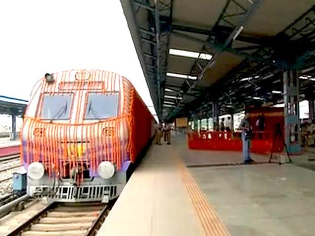 Videos : कटरा से दिल्ली ट्रेन को हरी झंडी दिखाएंगे मोदी
