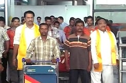 घर लौटे कामगारों की चिंता बाकी घर लौटे कामगारों की चिंता बाकी