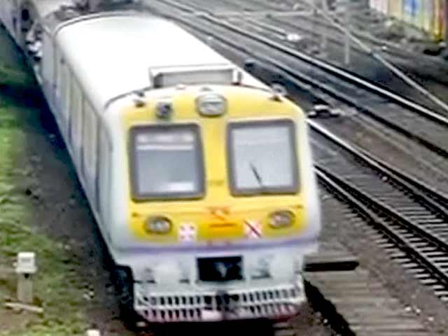 खबरों की खबर : कैसे आएगी रेल में एफडीआई?