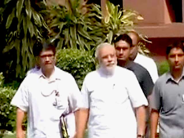 मोदी सरकार ने कसा 'सिफारिशों' पर शिकंजा