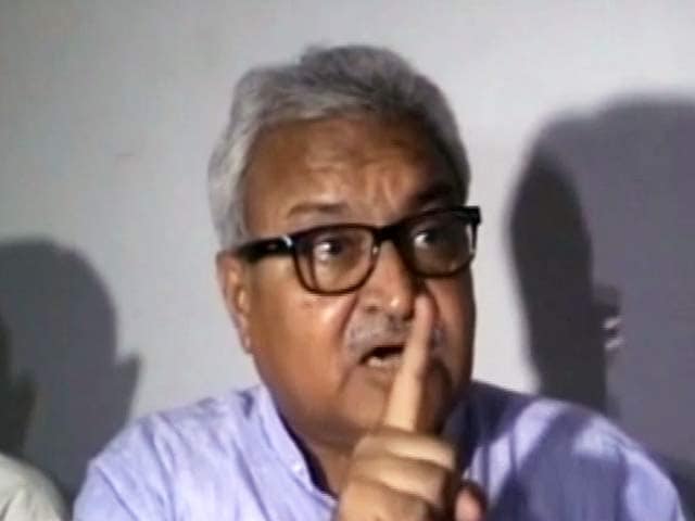 Videos : इंडिया नौ बजे : एसएसपी को बीजेपी अध्यक्ष की धमकी