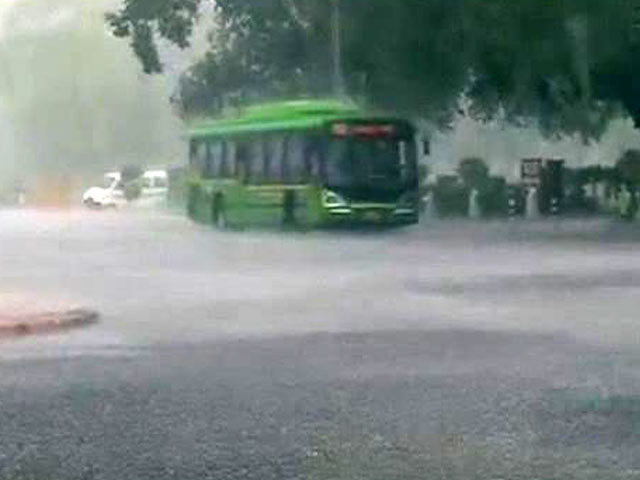 Rain in Delhi Brings Respite From Sultry Weather Conditions