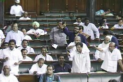 खबरों की खबर : ट्राई बिल पर सरकार पास, विपक्ष फेल खबरों की खबर : ट्राई बिल पर सरकार पास, विपक्ष फेल