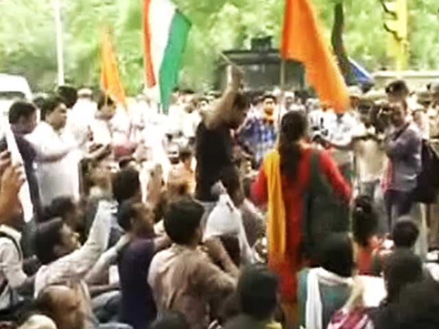 सरकार ने यूपीएससी से सिविल सेवा प्रारंभिक परीक्षा टालने को कहा