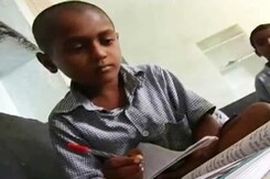 मरने से पहले पिता ने कहा, कभी किसान मत बनना बेटा मरने से पहले पिता ने कहा, कभी किसान मत बनना बेटा