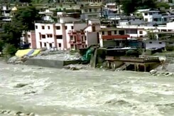 Rain Fury Continues in Uttarakhand, Rivers Flowing Near Danger Mark Rain Fury Continues in Uttarakhand, Rivers Flowing Near Danger Mark