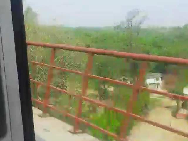 Delhi Metro Train Runs With Door Open, Operator Suspended