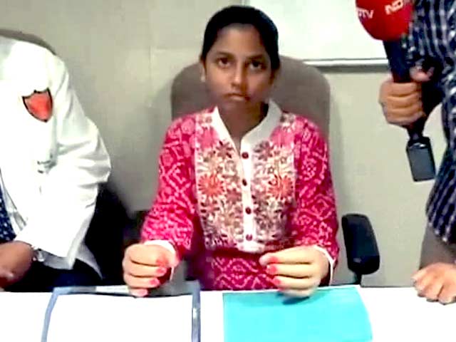 मोनिका को नए हाथों से मिली नई जिंदगी