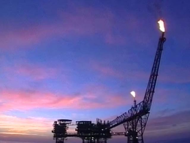 Videos : सीएजी का खुलासा : मुनाफे में तेल कंपनियां, नुकसान का रोना