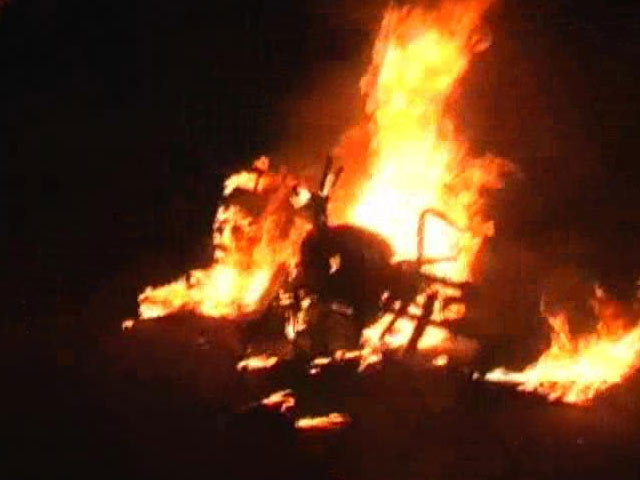 दिल्ली : यूपीएससी परीक्षा के मुद्दे पर मुखर्जीनगर इलाके में छात्रों का हंगामा