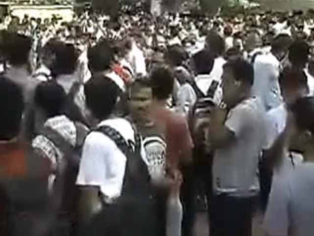 Video : यूपीएससी परीक्षा को लेकर छात्रों का हंगामा