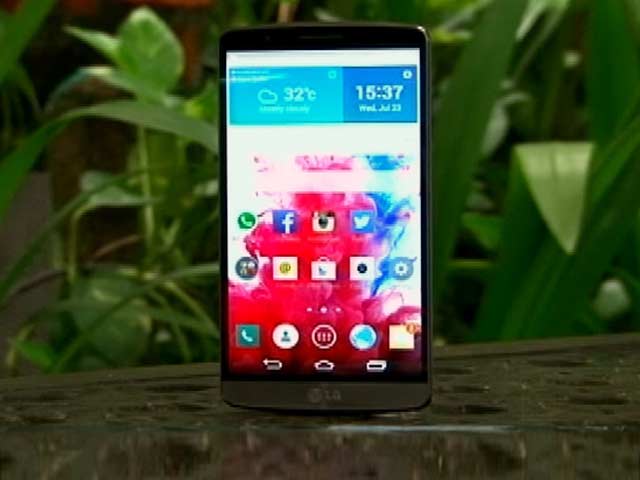 The Legend Launches the LG G3 Smartphone